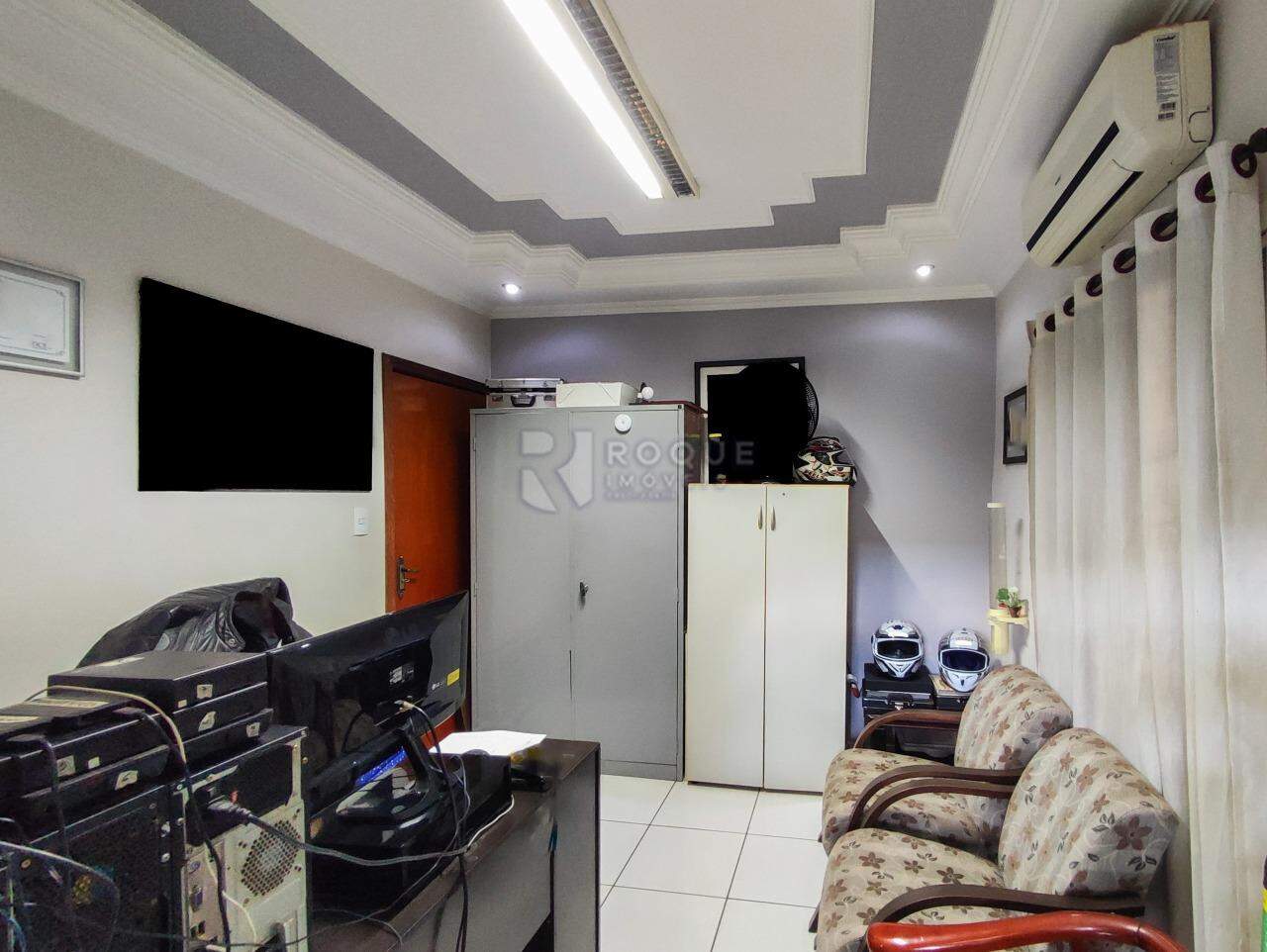 Casa Residencial à venda no bairro Vila Claudia: ESCRITÓRIO