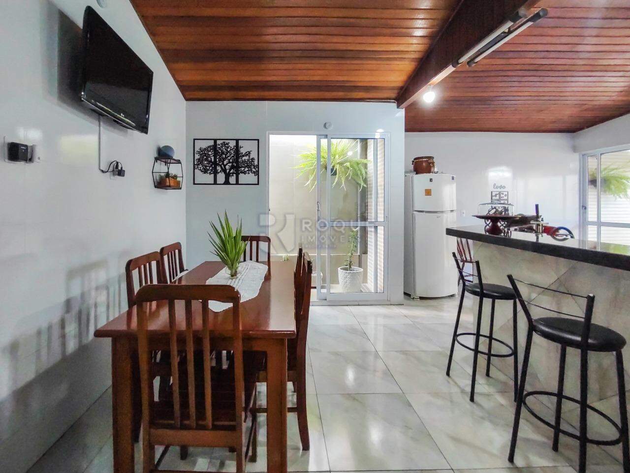 Casa Residencial à venda no bairro Vila Claudia: COPA