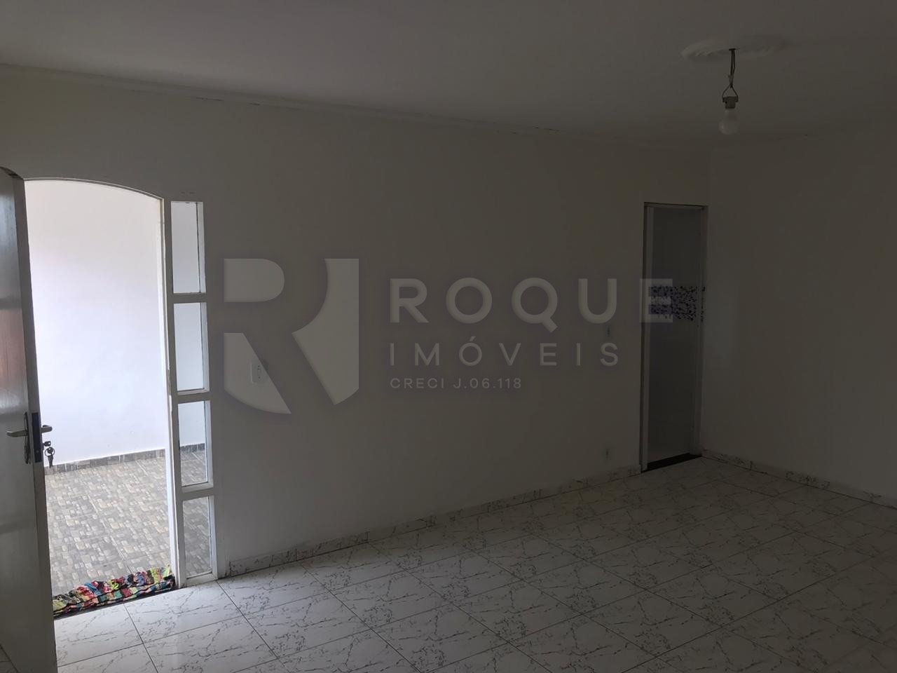 Casa Residencial à venda no bairro Jardim Residencial Dona Santina Paroli Peccinini: 