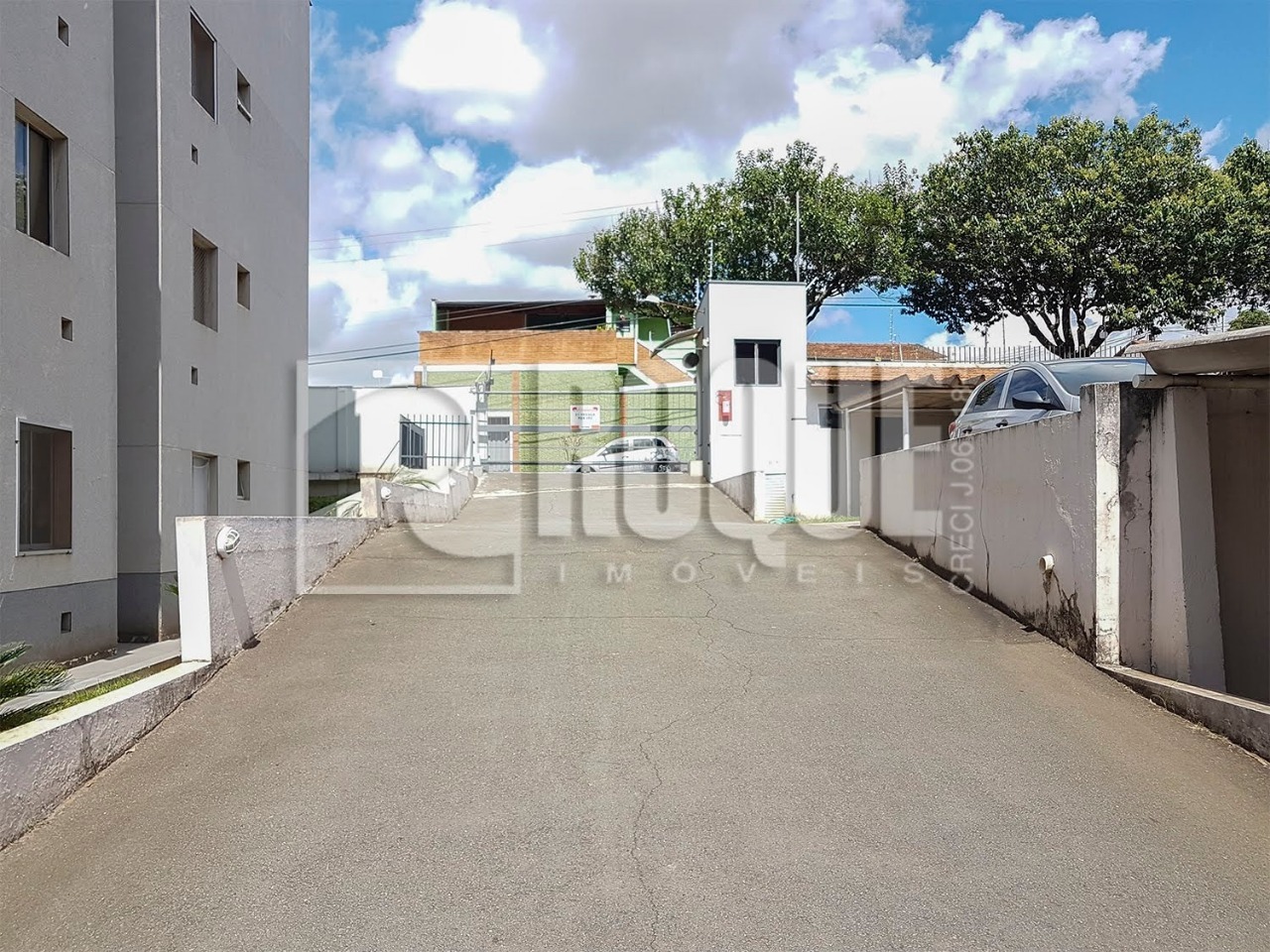 Apartamento à venda no bairro Jardim Maria Flora: 