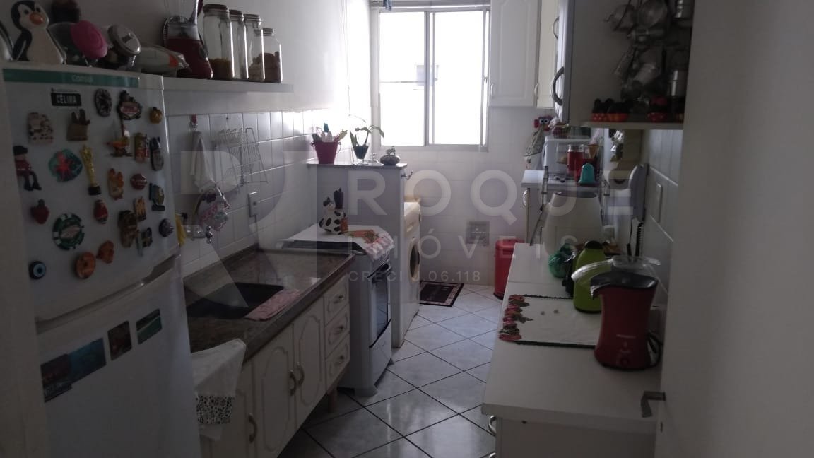 Apartamento à venda no bairro Jardim Maria Flora: 