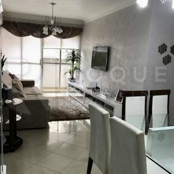 Apartamento à venda no bairro Centro: 