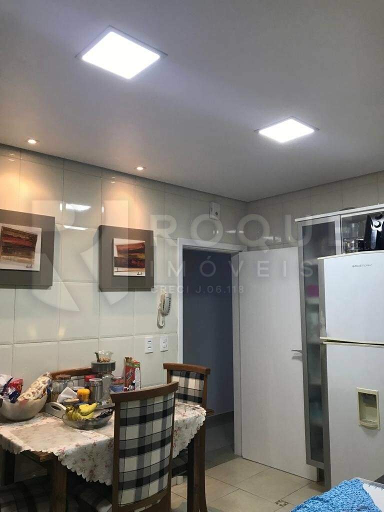 Apartamento à venda no bairro Centro: 