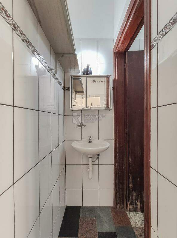 Casa Residencial para aluguel no bairro Jardim Senador Vergueiro: Lavabo 