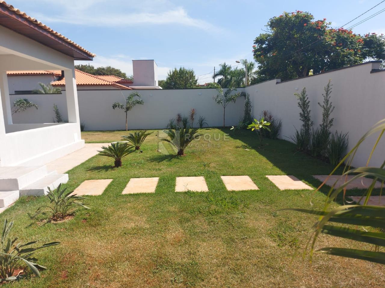 Casa em condomínio à venda no bairro Residencial Florisa: 