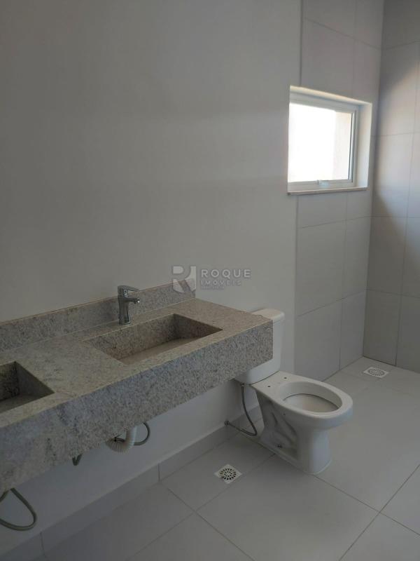 Casa em condomínio à venda no bairro Residencial Florisa: 