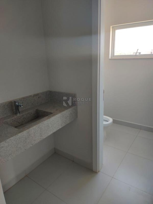 Casa em condomínio à venda no bairro Residencial Florisa: 