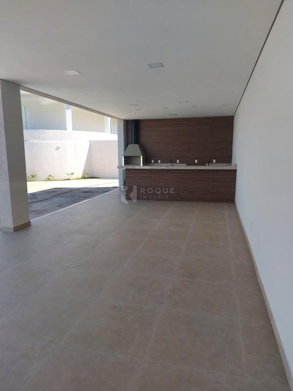 Casa em condomínio à venda no bairro Residencial Florisa: 