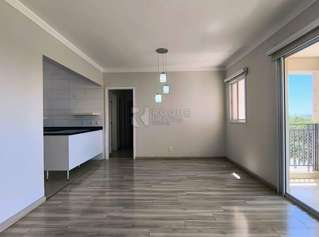 Apartamento à venda no bairro Jardim Residencial Francisco Cruãnes: Sala