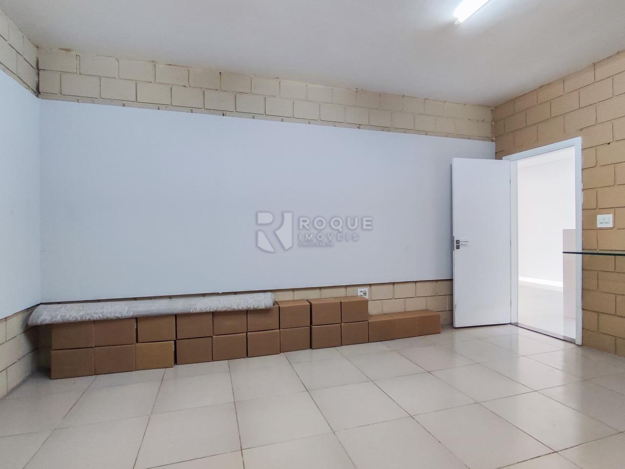 Casa Residencial à venda no bairro Jardim Nossa Senhora do Amparo: SALA DE TV