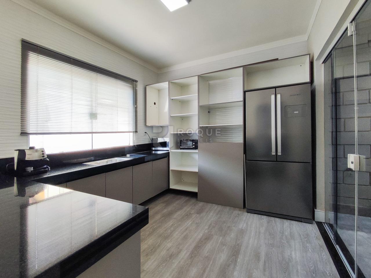 Casa Residencial à venda no bairro Jardim Nossa Senhora do Amparo: COZINHA