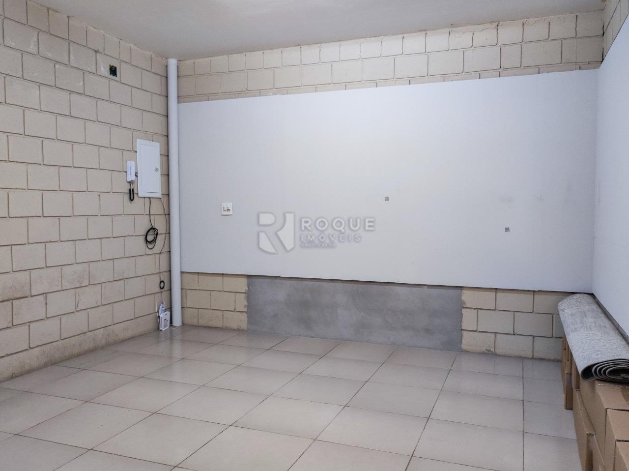 Casa Residencial à venda no bairro Jardim Nossa Senhora do Amparo: SALA DE TV