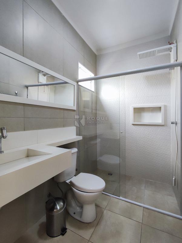 Casa Residencial à venda no bairro Jardim Nossa Senhora do Amparo: BANHEIRO SOCIAL 2