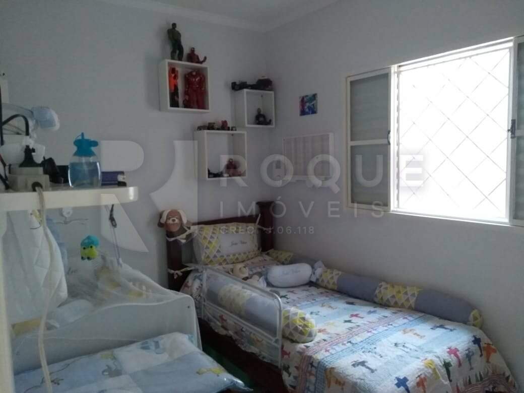 Casa Residencial à venda no bairro Vila Rocha: 
