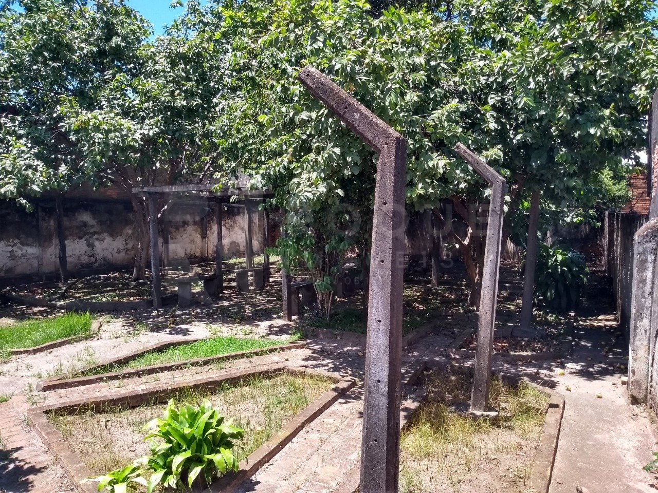 Casa Comercial à venda no bairro Centro: 