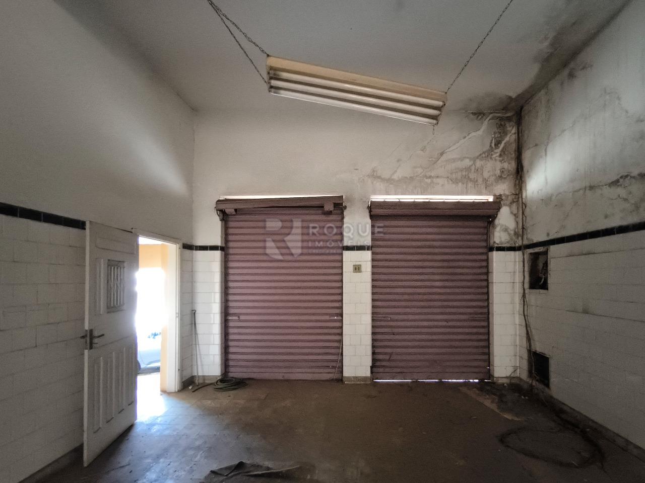 Casa Comercial à venda no bairro Centro: SALÃO 1