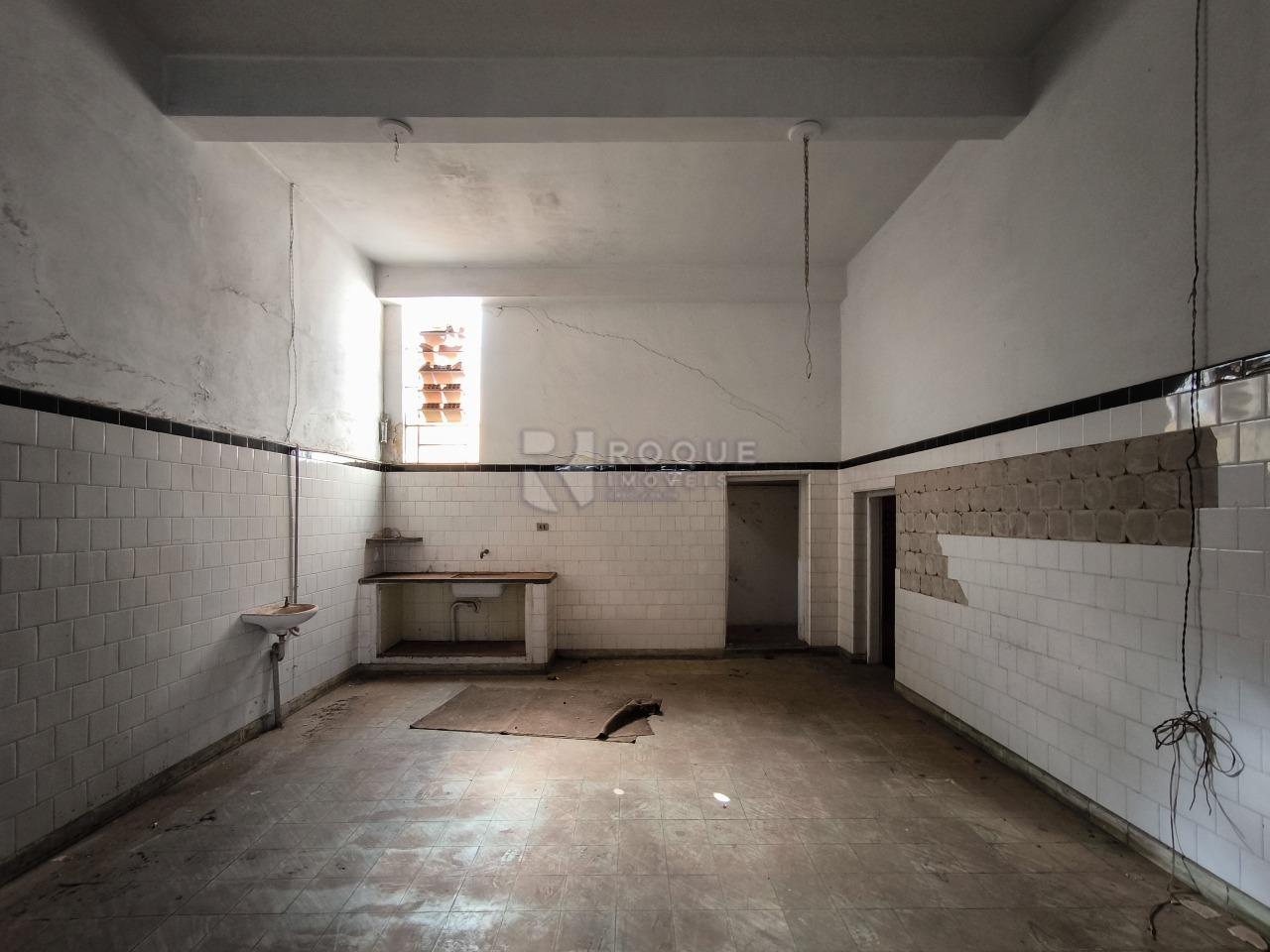 Casa Comercial à venda no bairro Centro: SALÃO 1