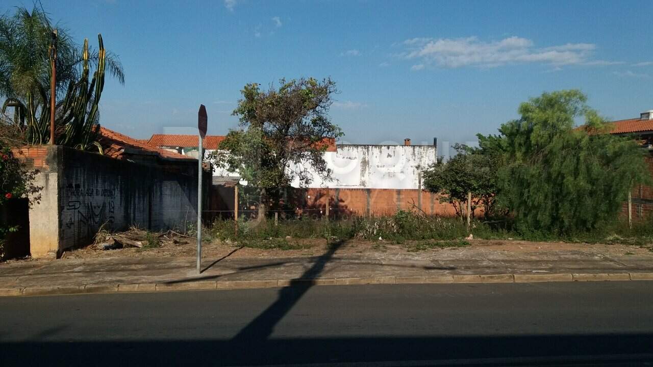 Terreno à venda no bairro Parque Egisto Ragazzo: 