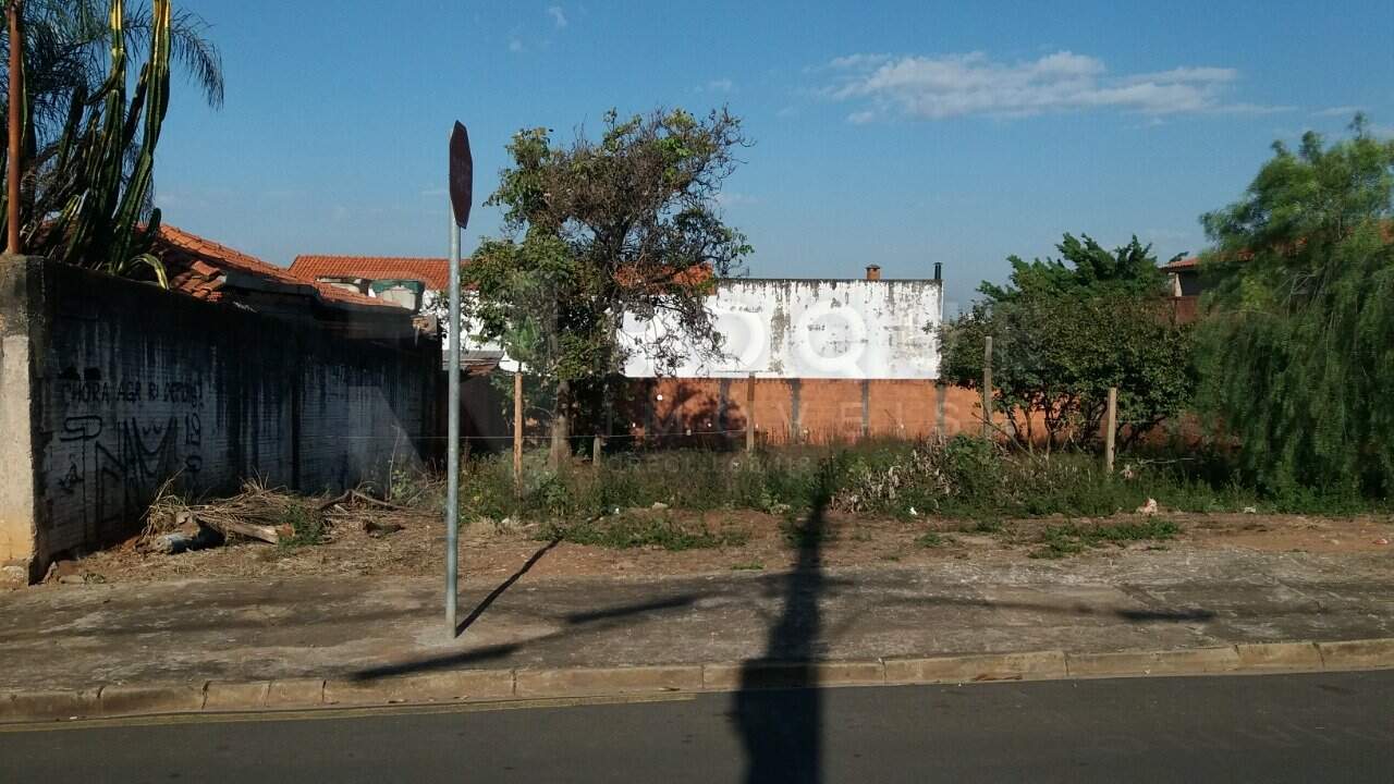 Terreno à venda no bairro Parque Egisto Ragazzo: 