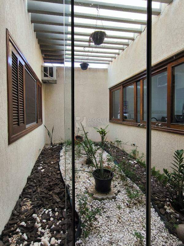 Casa Residencial à venda no bairro Residencial Nobreville: JARDIM DE INVERNO