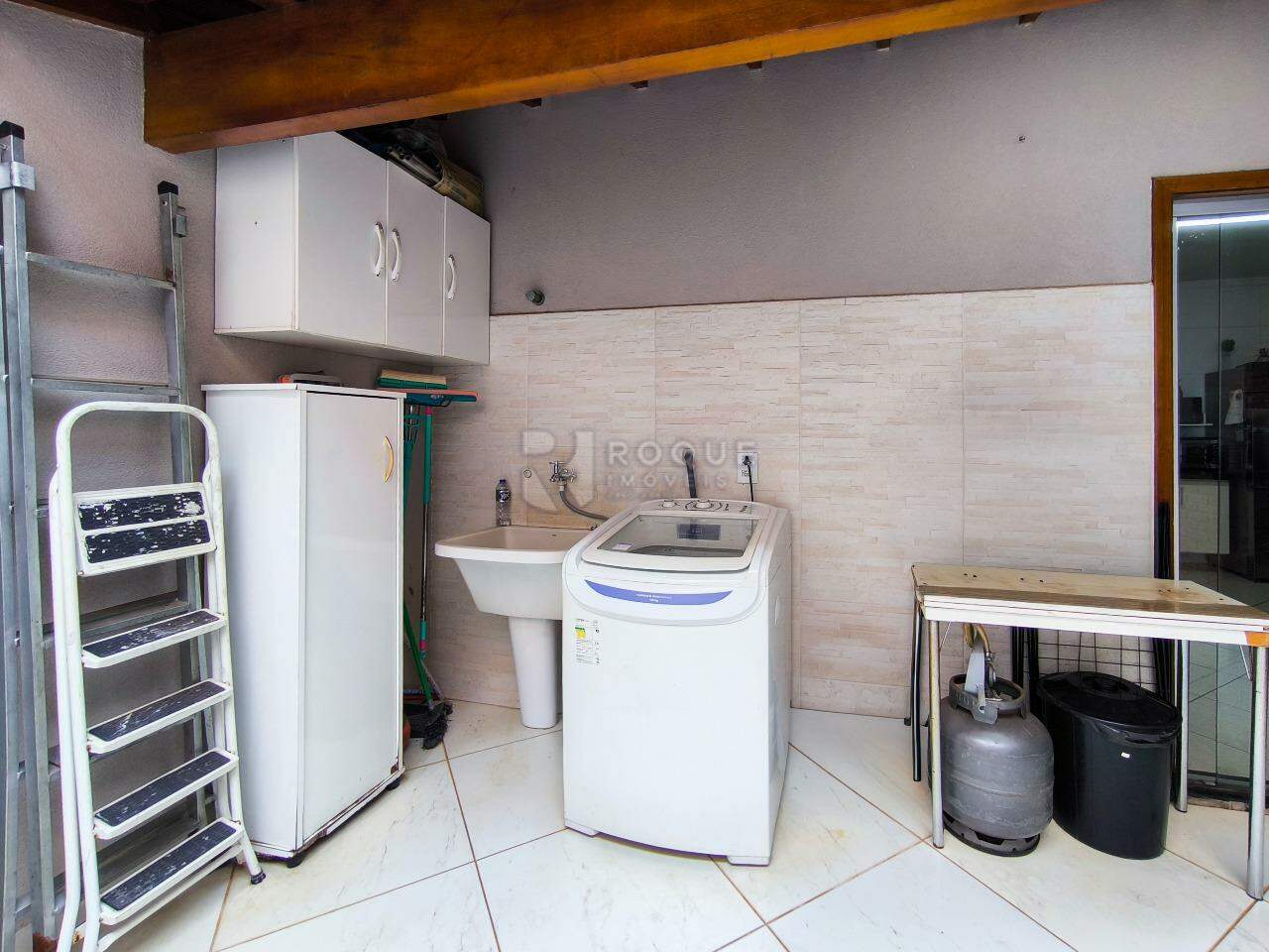 Casa Residencial à venda no bairro Residencial Nobreville: ÁREA DE SERVIÇO