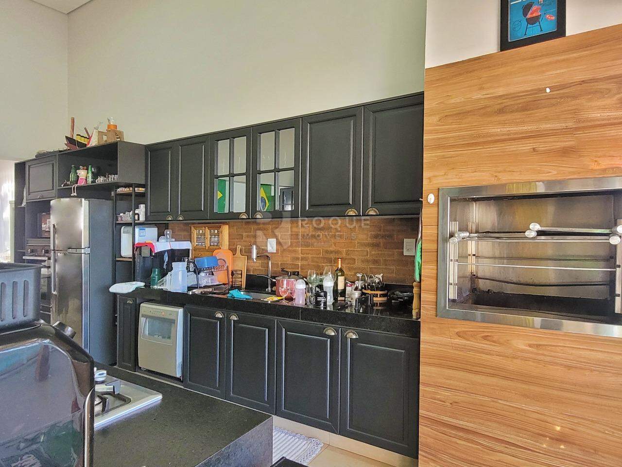 Casa em condomínio à venda no bairro Residencial Ilha de Bali: Cozinha / Área de lazer