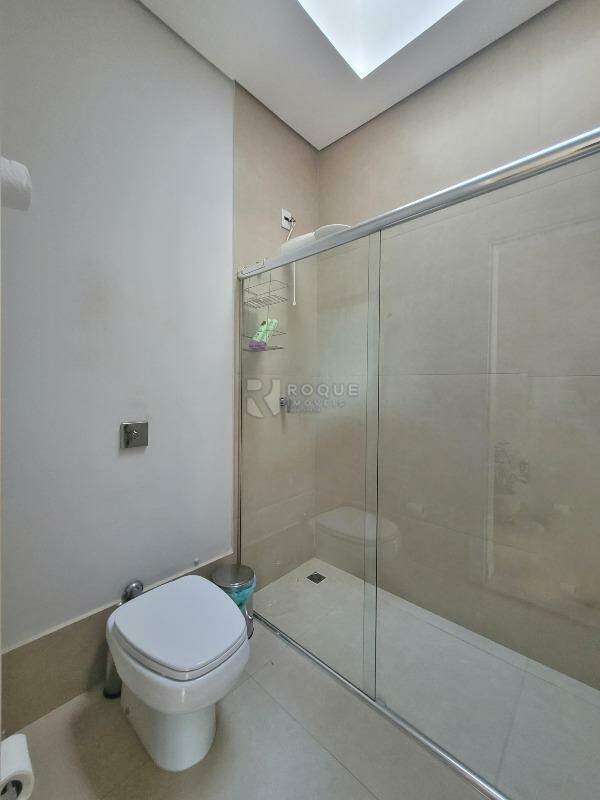 Casa em condomínio à venda no bairro Residencial Ilha de Bali: Lavabo