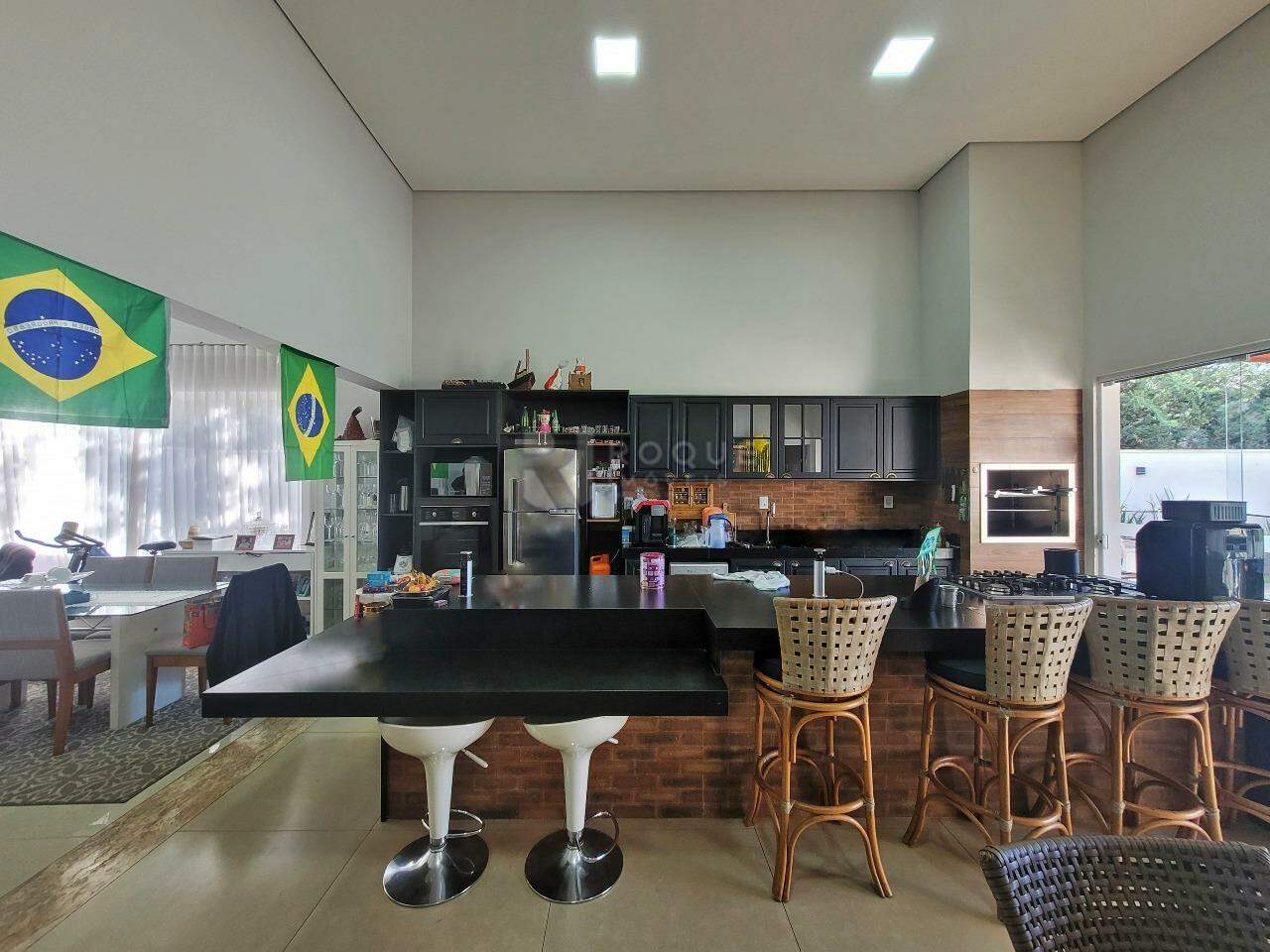 Casa em condomínio à venda no bairro Residencial Ilha de Bali: Cozinha / Área de lazer