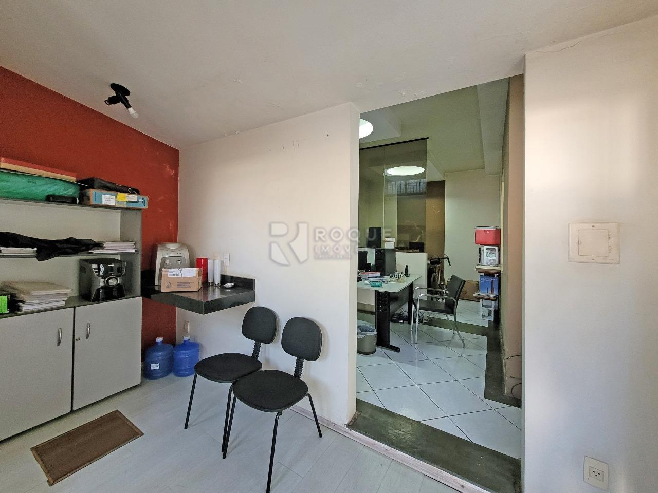 Casa Comercial à venda no bairro Centro: ESCRITÓRIO 