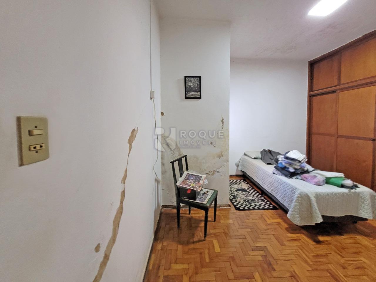 Casa Comercial à venda no bairro Centro: SUÍTE 1