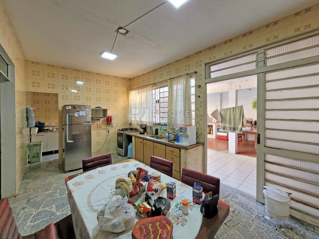 Casa Comercial à venda no bairro Centro: COZINHA