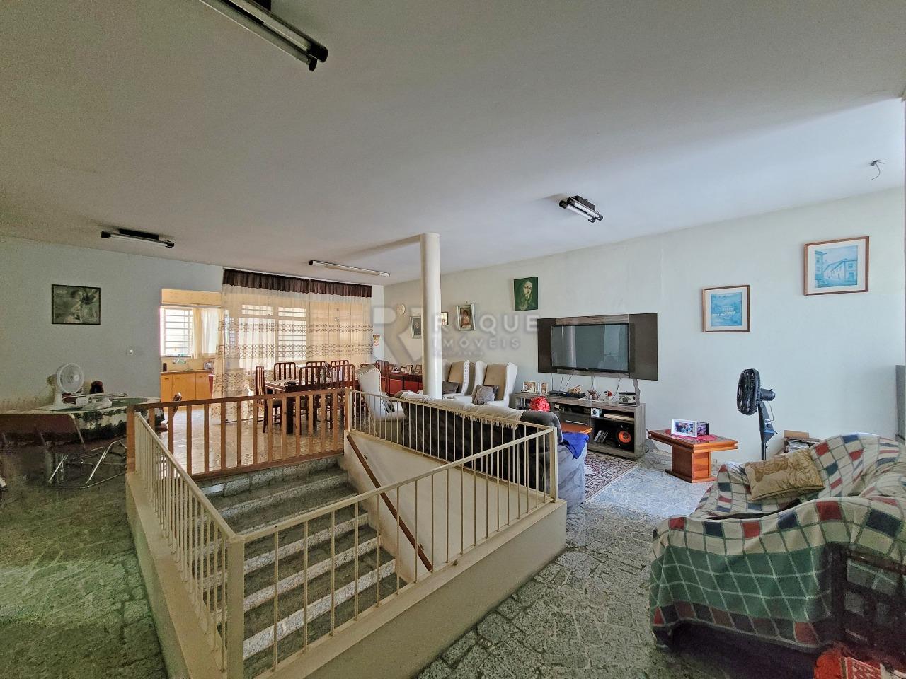 Casa Comercial à venda no bairro Centro: SALA DE ESTAR