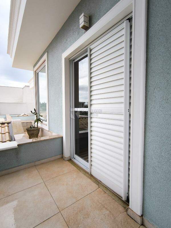 Casa em condomínio à venda no bairro Residencial Ilha de Bali: SACADA DEMI SUÍTE 1