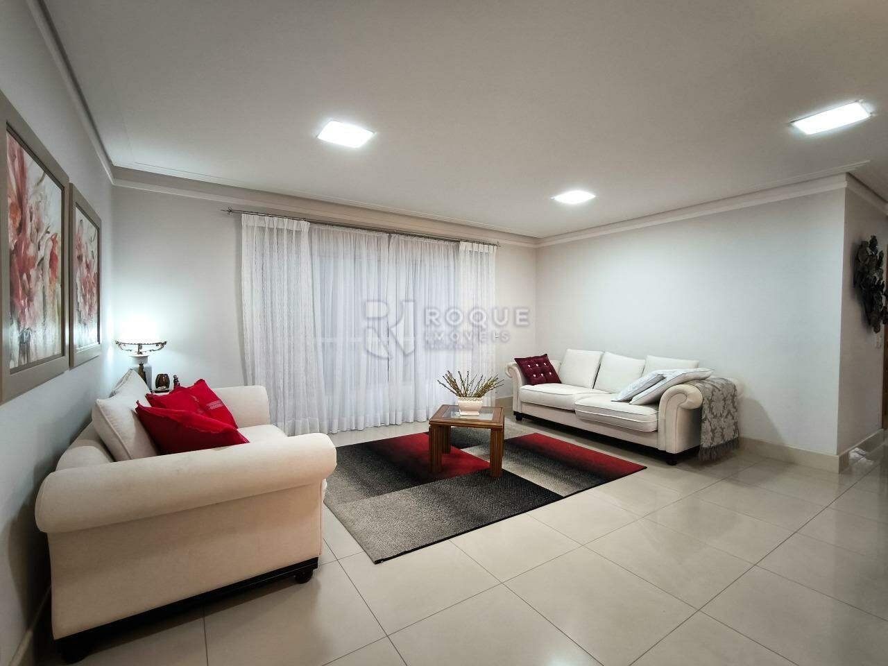 Casa em condomínio à venda no bairro Residencial Ilha de Bali: SALA DE ESTAR