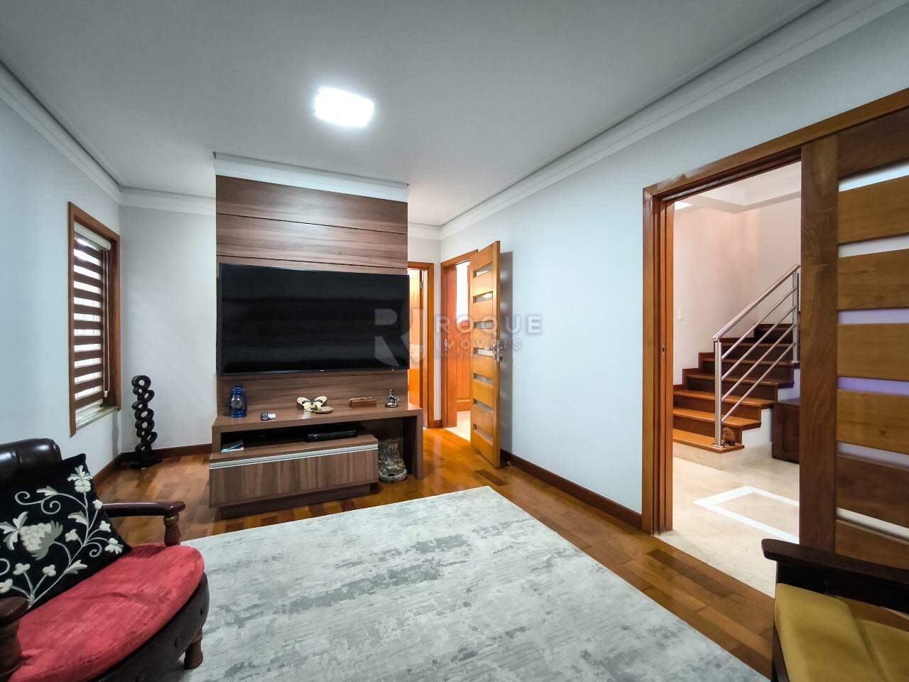 Casa em condomínio à venda no bairro Residencial Ilha de Bali: SALA DE TV