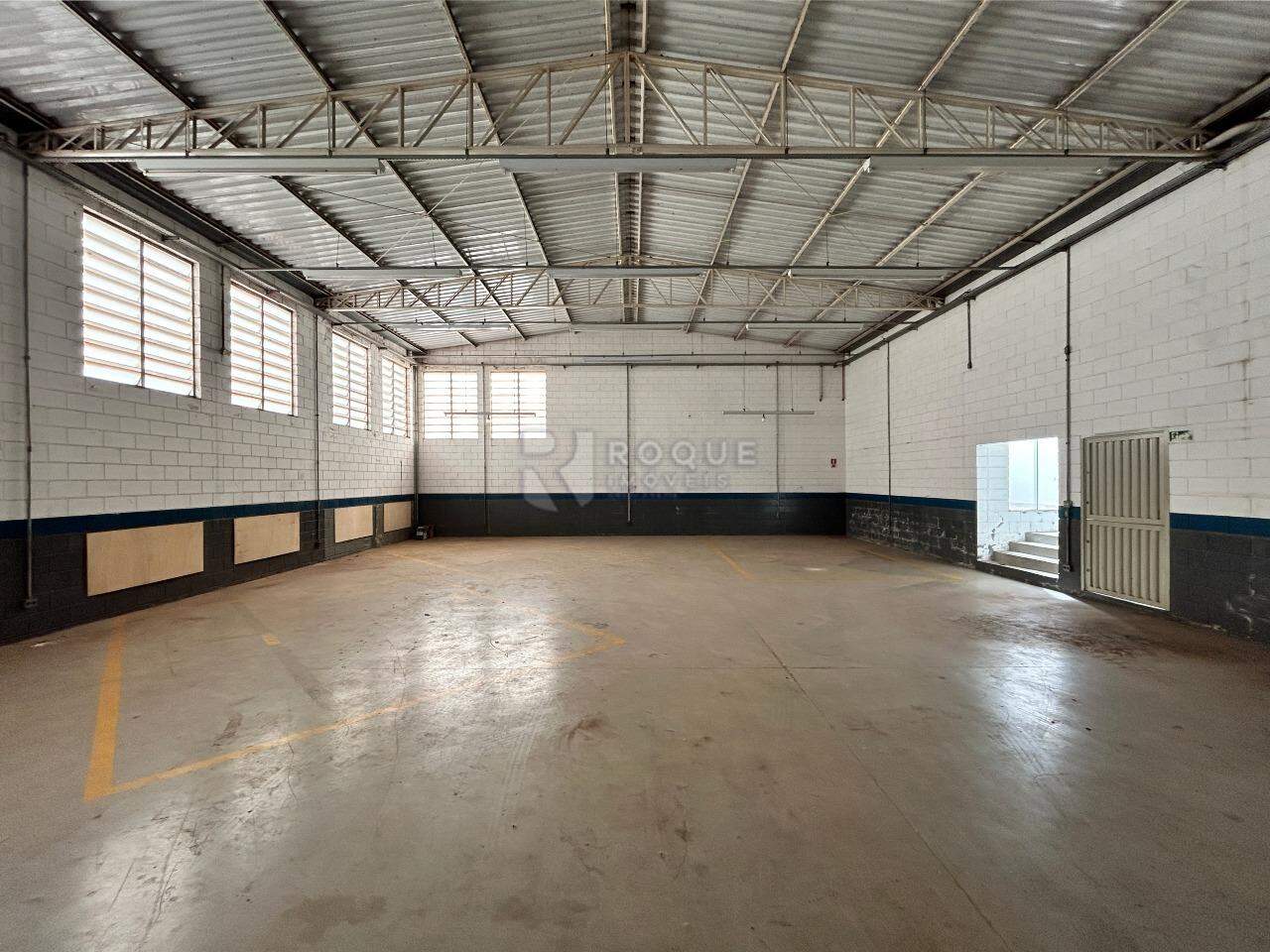 Barracão/Galpão para aluguel no bairro Jardim Nereide: Salão 2