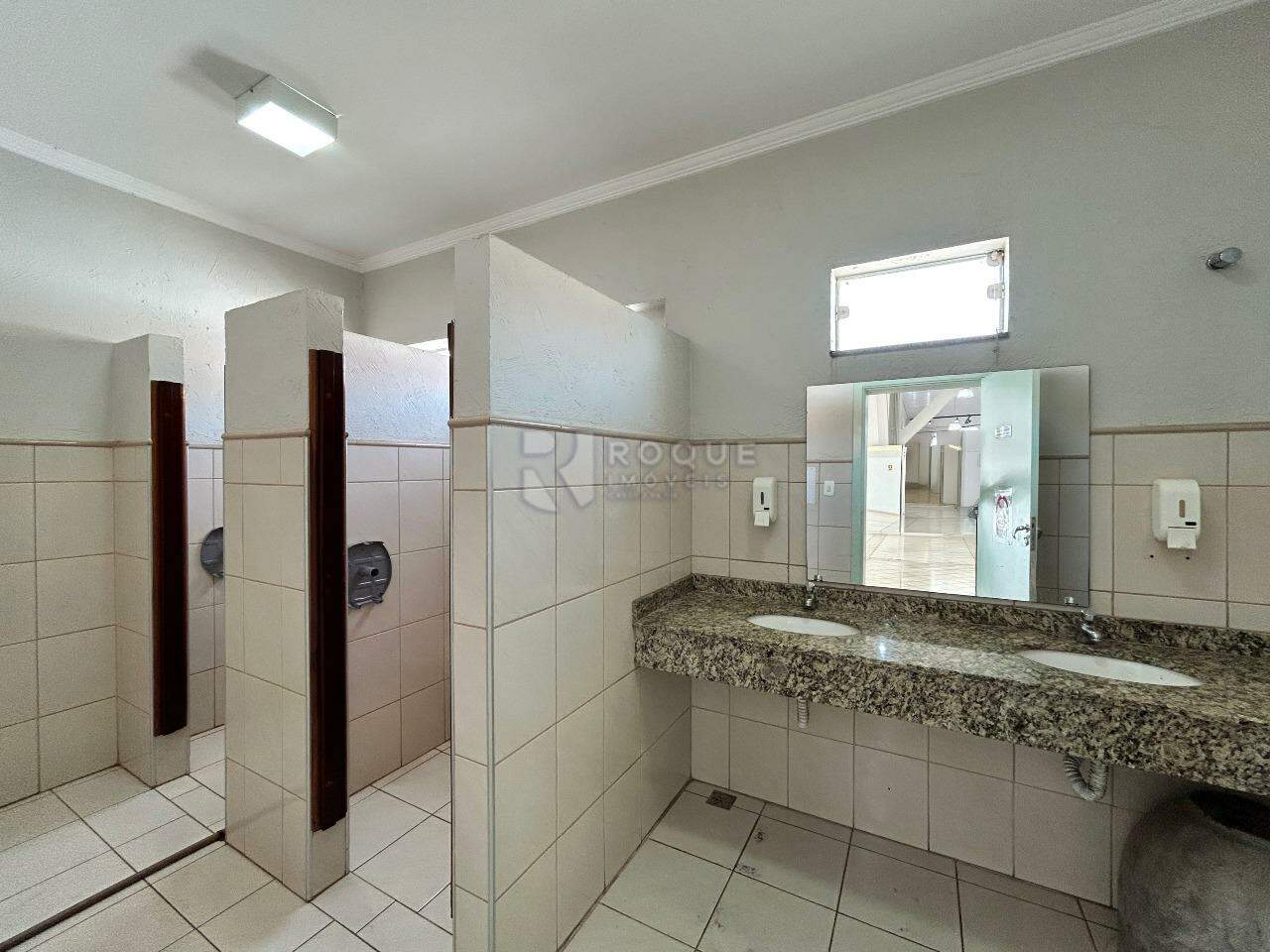 Barracão/Galpão para aluguel no bairro Jardim Nereide: WC social 2