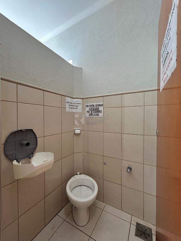 Barracão/Galpão para aluguel no bairro Jardim Nereide: WC social 3