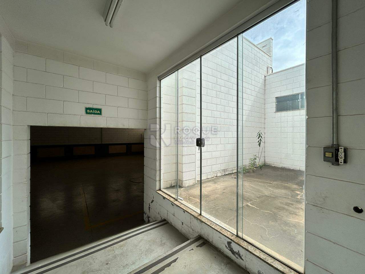 Barracão/Galpão para aluguel no bairro Jardim Nereide: Hall 