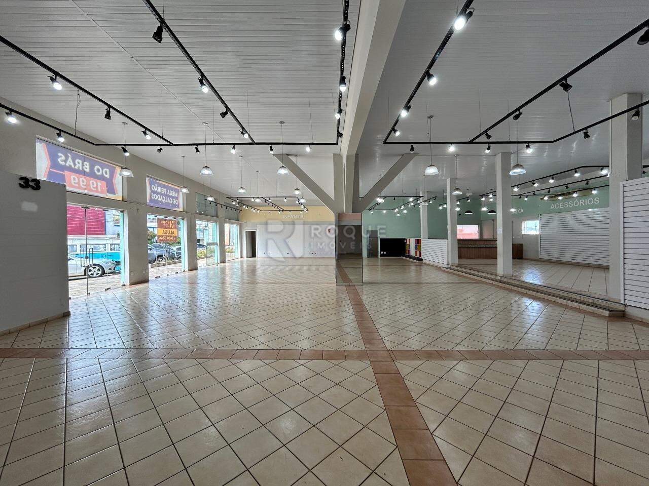 Barracão/Galpão para aluguel no bairro Jardim Nereide: Salão