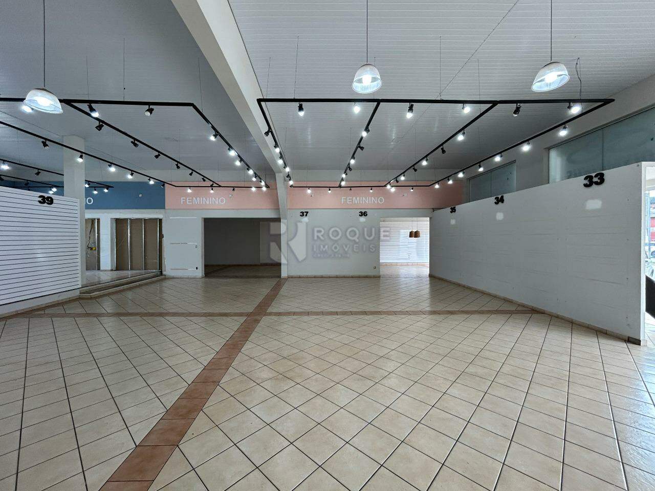 Barracão/Galpão para aluguel no bairro Jardim Nereide: Salão