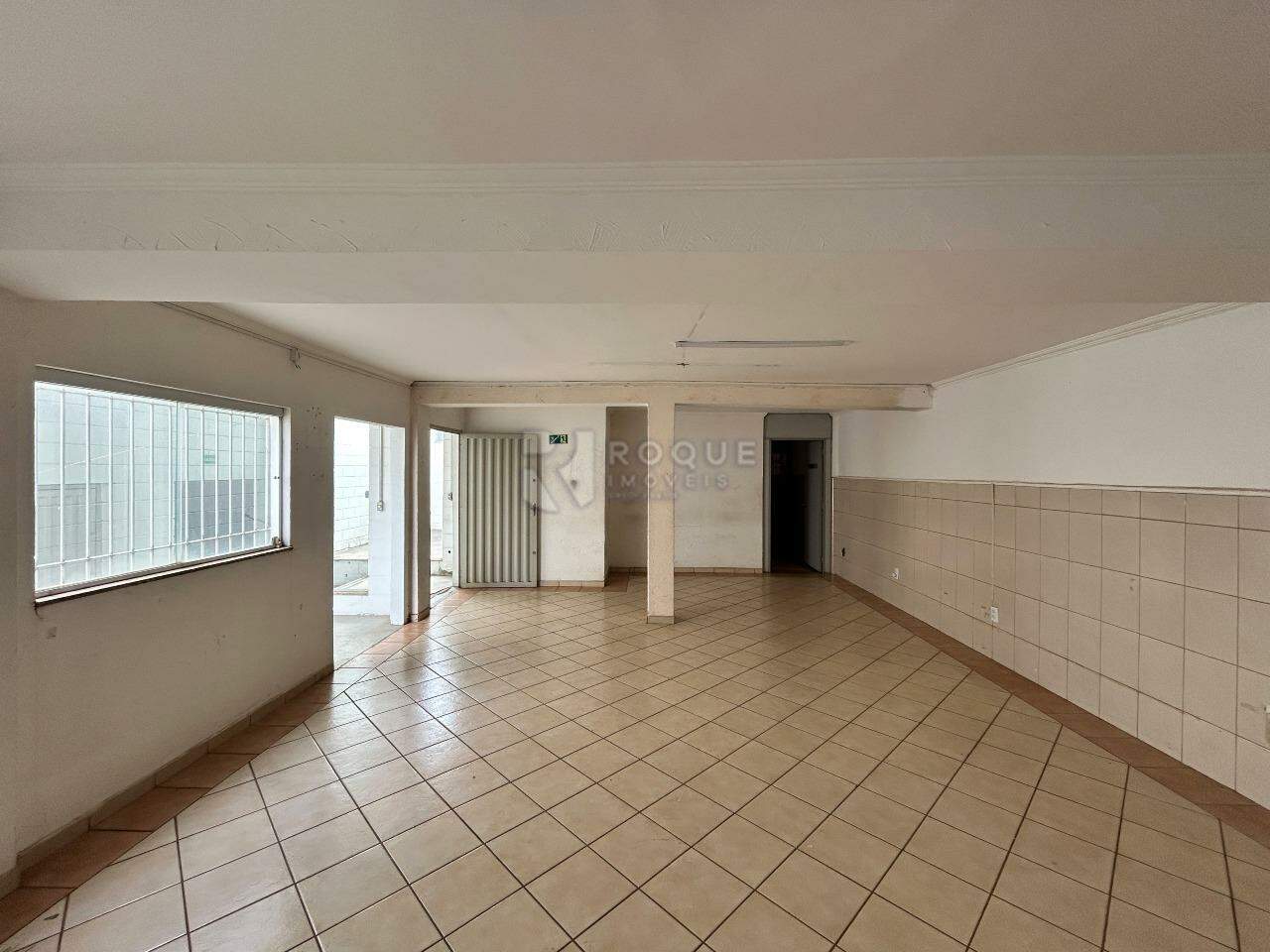 Barracão/Galpão para aluguel no bairro Jardim Nereide: Sala