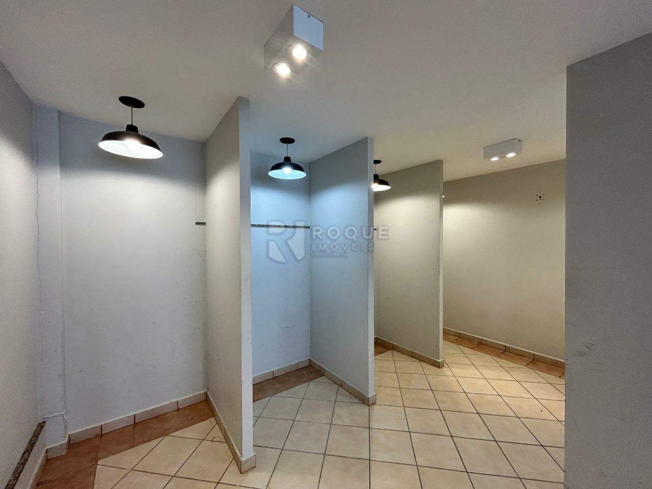 Barracão/Galpão para aluguel no bairro Jardim Nereide: Salão