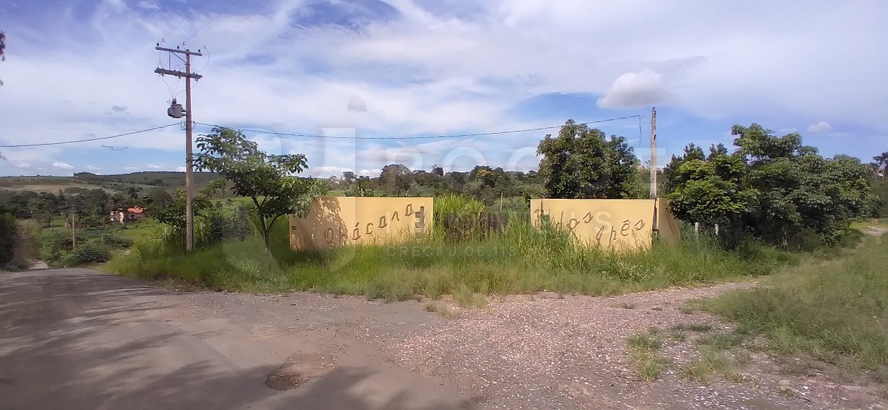 Área à venda no bairro Jardim Residencial Recanto Alvorada: 