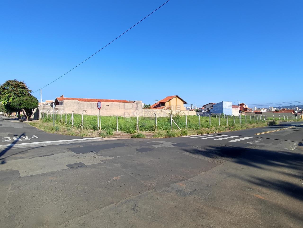 Terreno à venda no bairro Vila São Luiz: TERRENO 2
