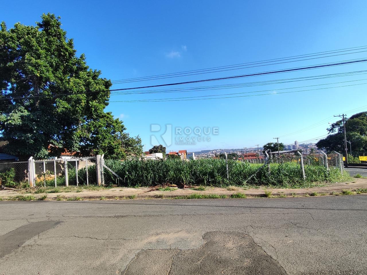 Terreno à venda no bairro Vila São Luiz: TERRENO 1