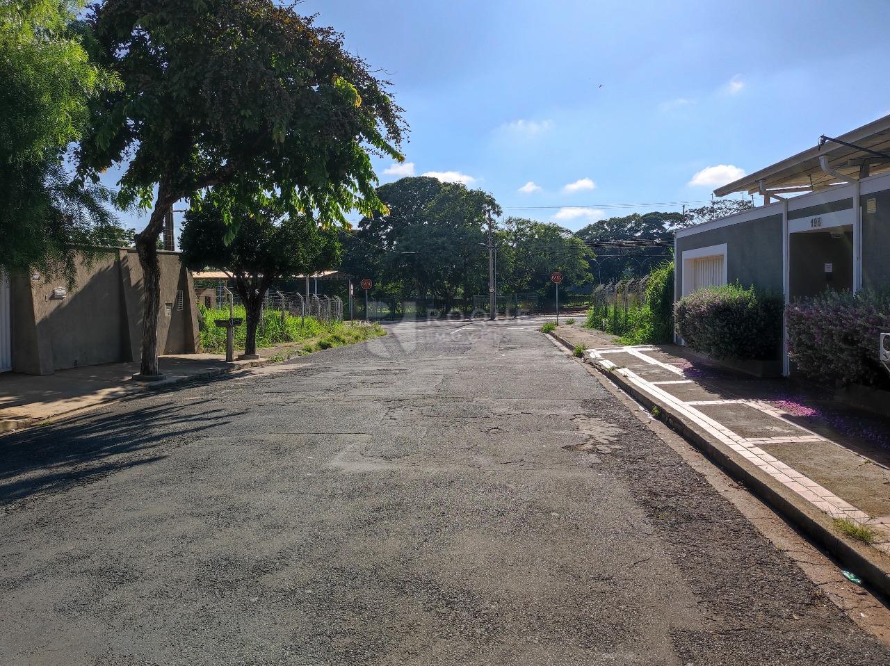 Terreno à venda no bairro Vila São Luiz: 
