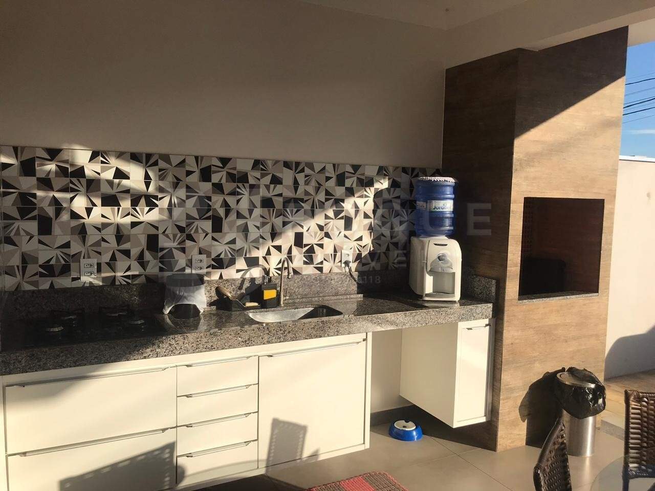 Casa em condomínio à venda no bairro Terras de São Bento I: