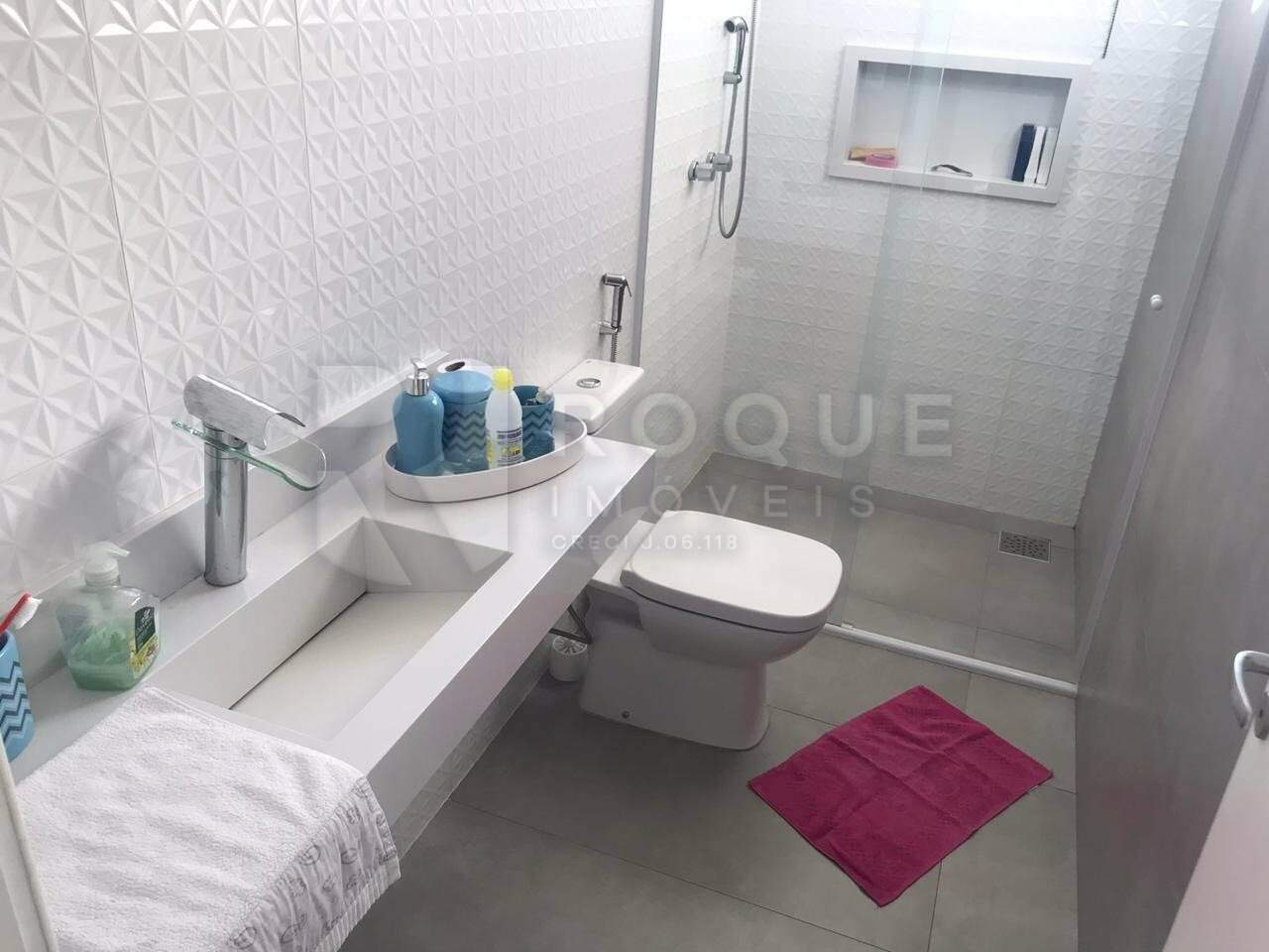 Casa em condomínio à venda no bairro Terras de São Bento I: