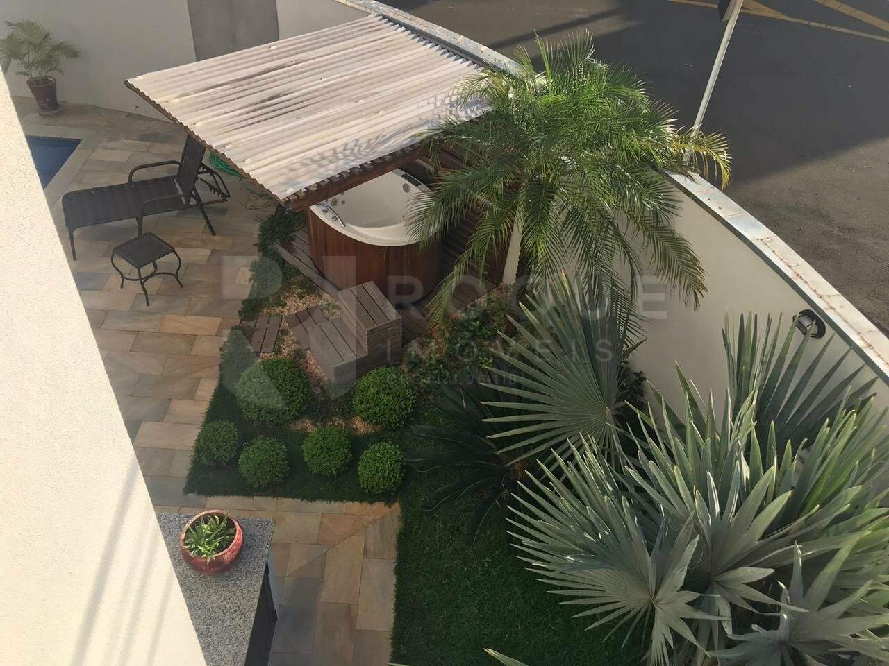 Casa em condomínio à venda no bairro Terras de São Bento I: